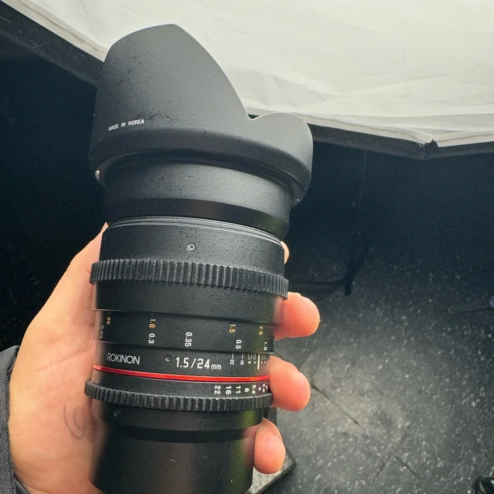 ROKINON 24MM CINEMA LENS (MINT CONDITION)